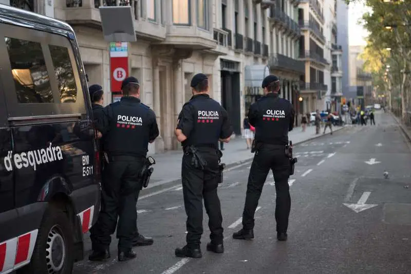 14 души арестувани при антитерористична операция в Барселона. Готвели атентат