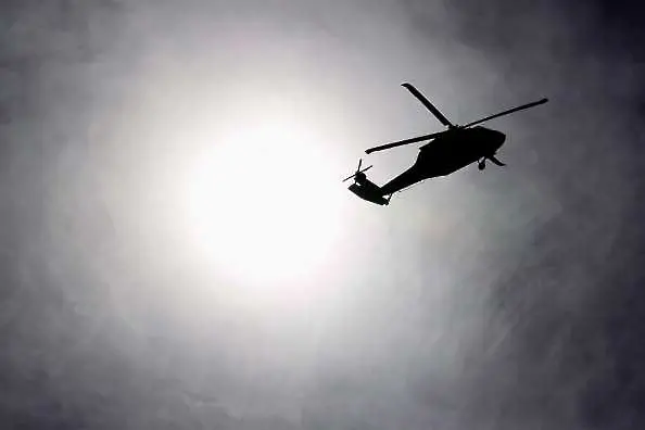 Военен хеликоптер падна в Истанбул, четирима загинаха