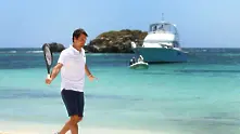 Роджър Федерер свири на пиано в нова реклама (видео) 