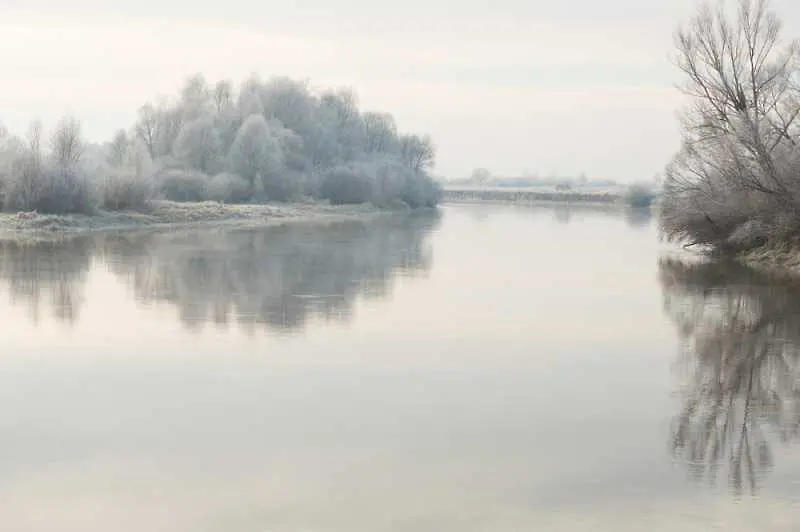 МОСВ започва проверки за проводимостта на реките