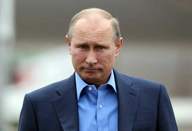 Путин пристигна в Севастопол за тържествата по случай анексията на Крим