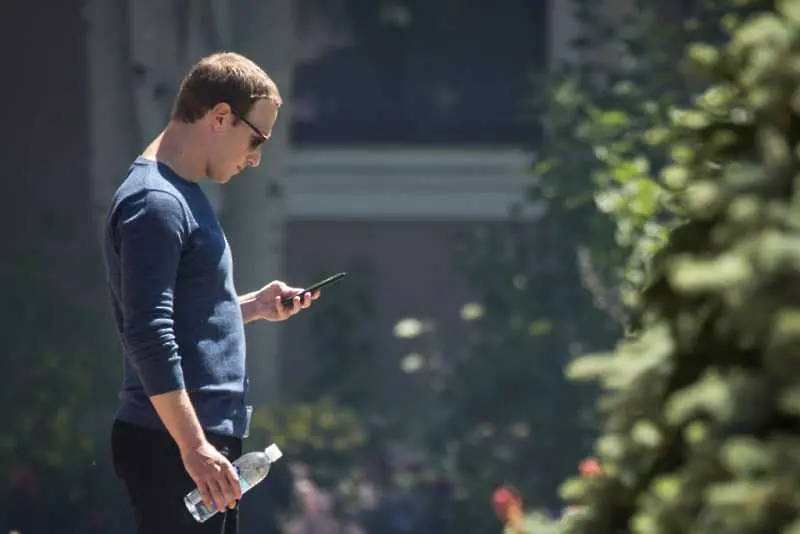 Зукърбърг замисля голяма трансформация, представи план за фокусиран върху личното Facebook 