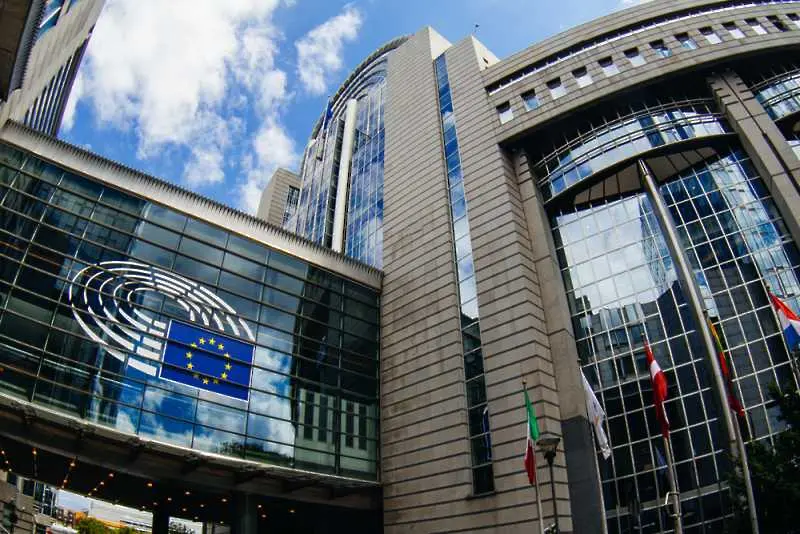 Част от сградата на Европейския парламент ще се казва Атанас Буров