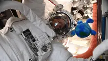 НАСА отложи женската космическа разходка. Скафандрите били прекалено големи