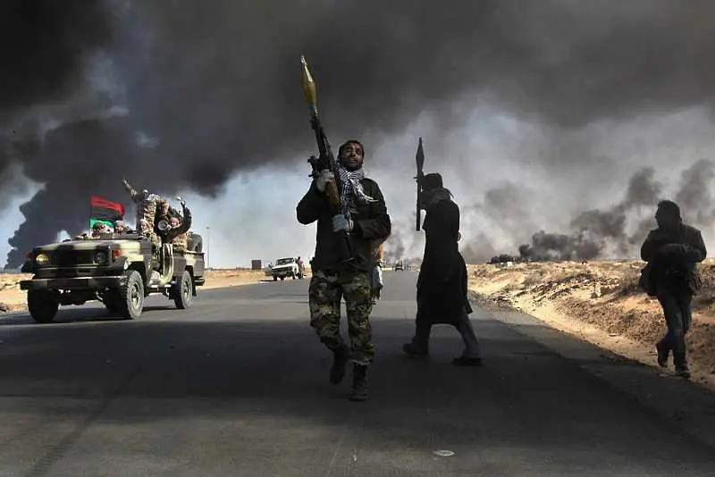 Кои са външните и местните поддръжници на двата враждуващи лагера в Либия