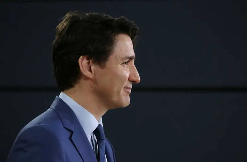 Аферата Ес Ен Се-Лавален свали политическия рейтинг на премиера на Канада