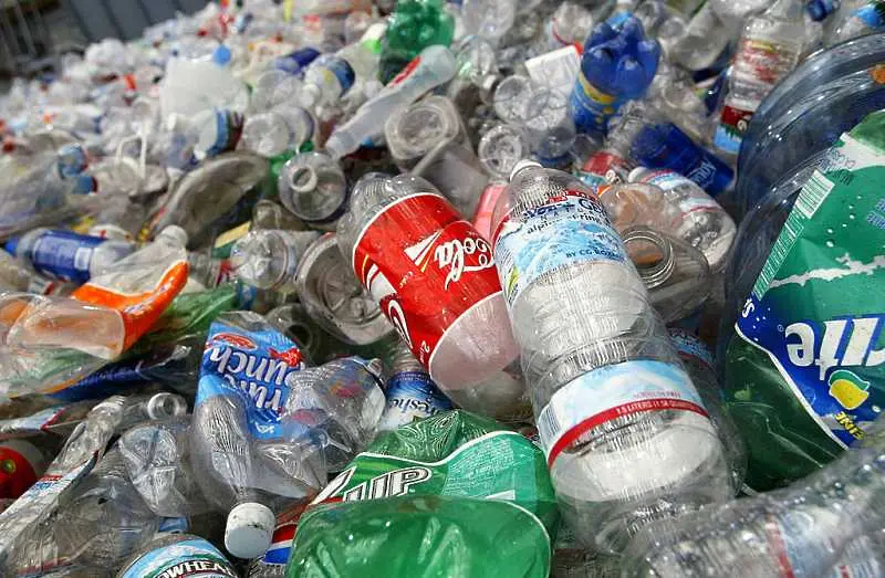 Германски вестник: Европа трябва да престане да изнася пластмасовите си отпадъци