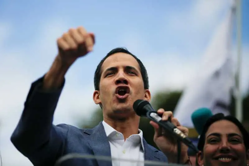  Напрежение във Венецуела: Гуайдо обяви, че е започнал последния етап от плана за сваляне на Мадуро
