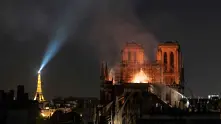 Пожарът в Нотр Дам беше предупреждение. Ще се вслуша ли обаче Европа?