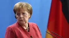 Меркел призовава за повече усилия за намаляване на въглеродните емисии