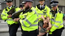 Близо 300 души са арестувани заради блокадите в Лондон