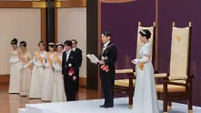 Нарухито получи символите на императорската власт и направи първото си монархическо обръщение