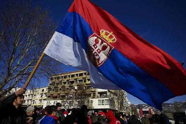 Сърбите излизат на най-масовия протест срещу Вучич