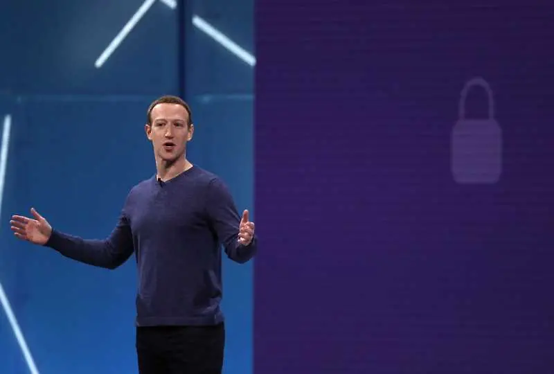 Facebook събрала без да иска списъците с имейл контакти на над 1,5 млн. души