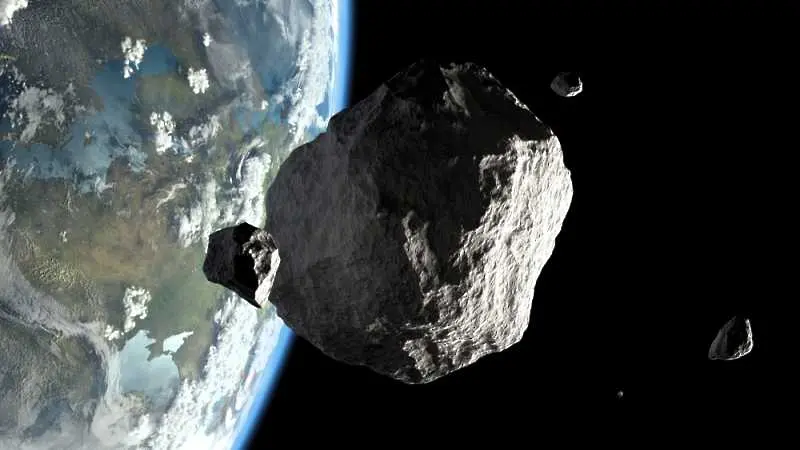 Голям астероид прелетя край Земята