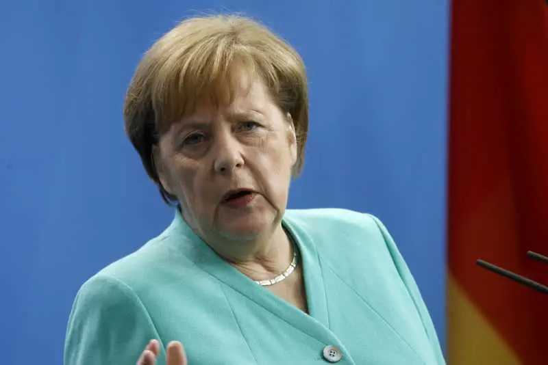 Меркел иска сътрудничество с Нигер за борба с нелегалната миграция