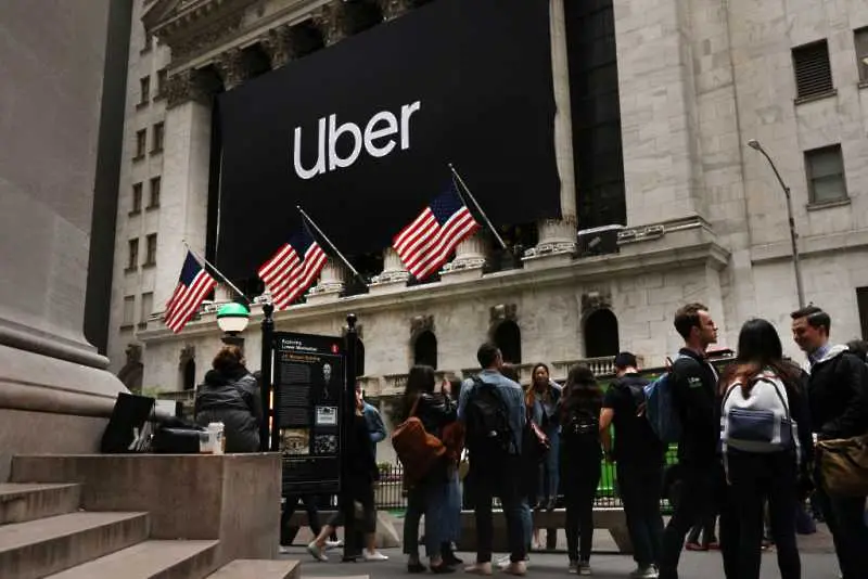 Загубите на Uber и Lyft държат конкурентите на дистанция