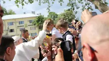 Папа Франциск пред децата в Раковски: Бог е нашият баща, а нашият закон е любовта