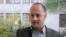 Радан Кънев гласува за алтернативата и против завръщане в миналото