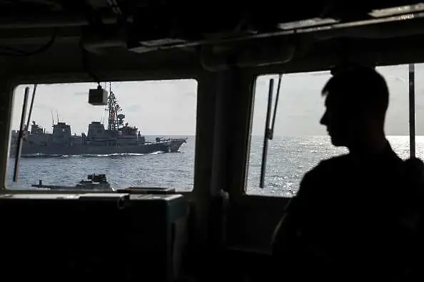 Опасно близо - Русия и САЩ изостриха тона след инцидент с бойни кораби