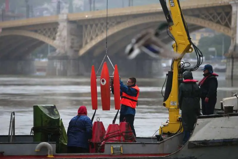  Туристите на потъналото в Унгария корабче не са носили спасителни жилетки