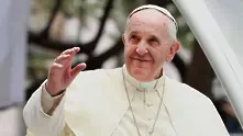 Папа Франциск пристига на посещение в Румъния