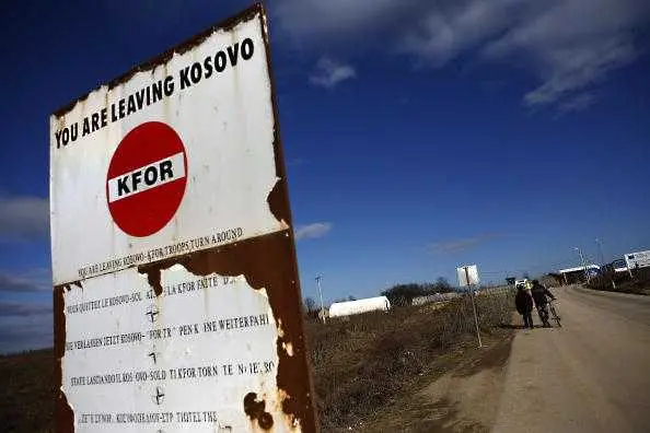 Косово предупреди гражданите си да не пътуват през Сърбия