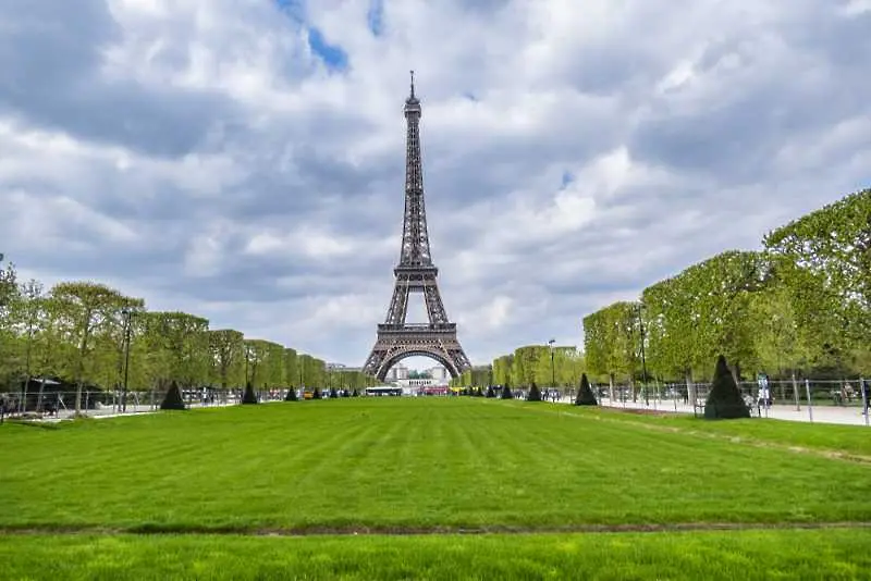  Париж забрани пушенето в 52 обществени паркове и градини