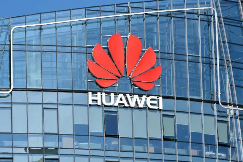 Huawei ускорява разработването на собствена операционна система