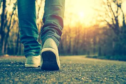 Kолко трябва да ходим пеша всеки ден, за да отслабнем? 