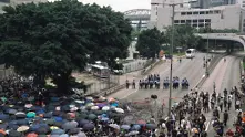Протестиращи блокираха законодателното събрание на Хонконг 