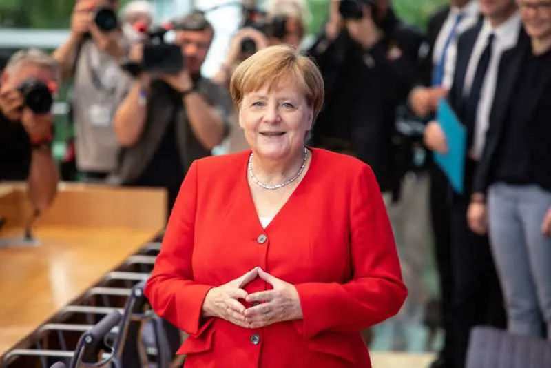  Меркел: Добре съм, мога да изкарам мандата си! 