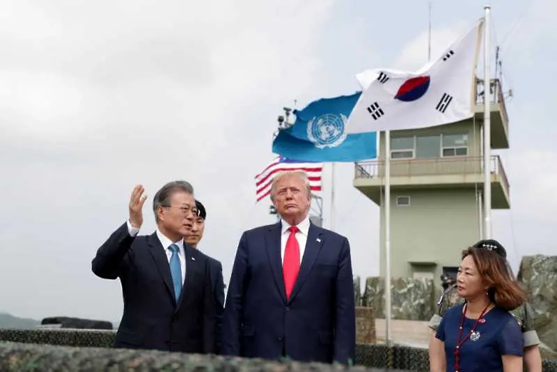 Южна Корея засече неидентифициран обект над демилитаризираната зона, ден след посещението на Тръмп