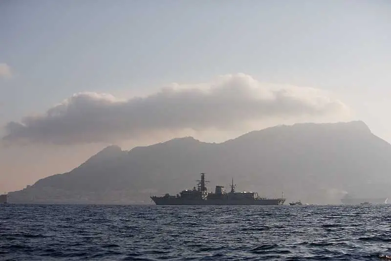 Гибралтар арестува кораб, заподозрян, че превозва петрол за Сирия
