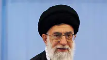 Иранският аятолах заплаши Великобритания заради задържания танкер