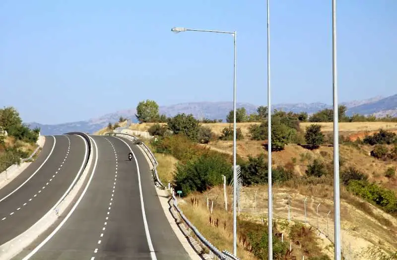 Експерти припомнят: 120 км/ч е максимално разрешената скорост в Гърция