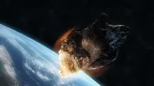 Космически  „Емпайър стейт билдинг” ще прелети покрай Земята