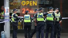 С викове Аллах акбар мъж нападна минувачи с кухненски нож в центъра на Сидни (видео)
