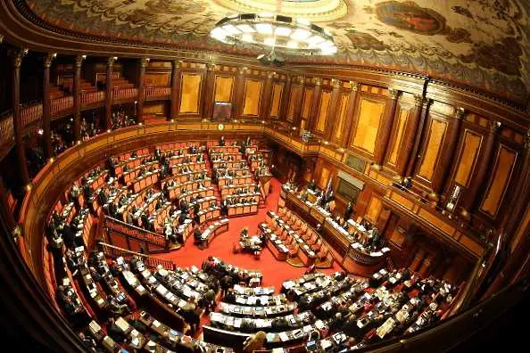 Италия пред политическа криза, чакат оставка на премиера Конте