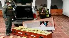 Полицията в Колумбия откри 300 кг. марихуана, скрити в ковчег