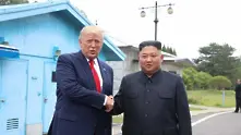 Тръмп иска нова среща с Ким Чен-ун