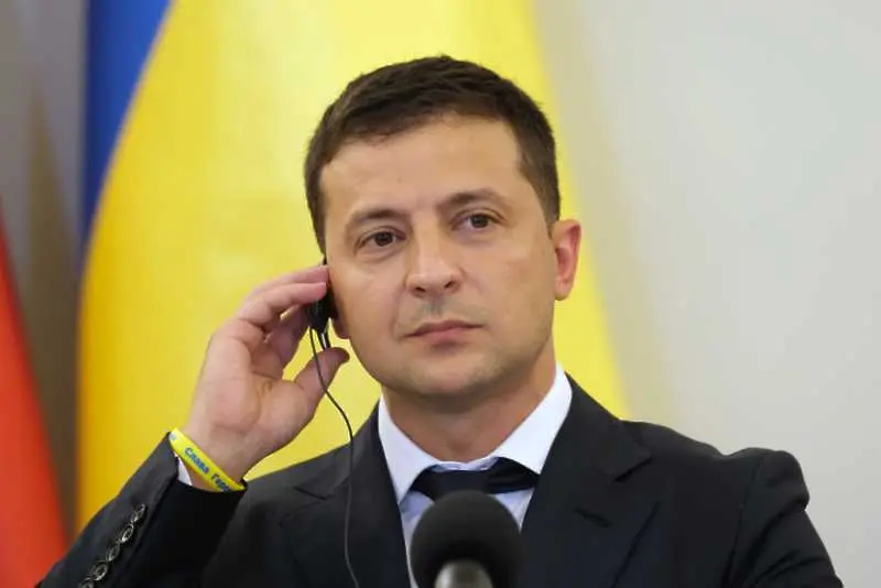  Комерсант: Киев е настроен да реши проблема с Донбас без сериозни отстъпки - нито политически, нито териториални