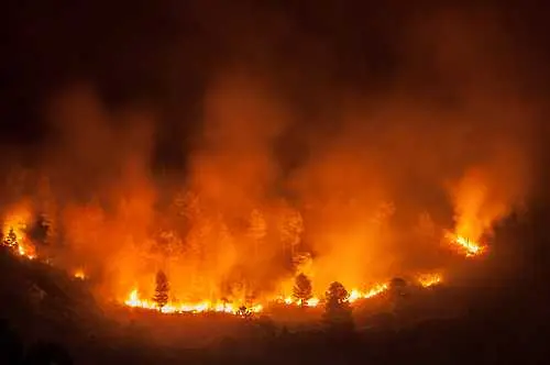 Пожар край Сухото езеро в Рила