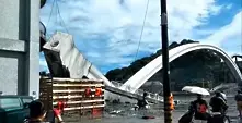 След срутването на моста в Тайван: Четири жертви са открити, двама са в неизвестност