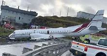 Самолет с ученици падна на магистрала в Аляска 