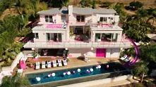 Къщата на Барби кани гости през Airbnb