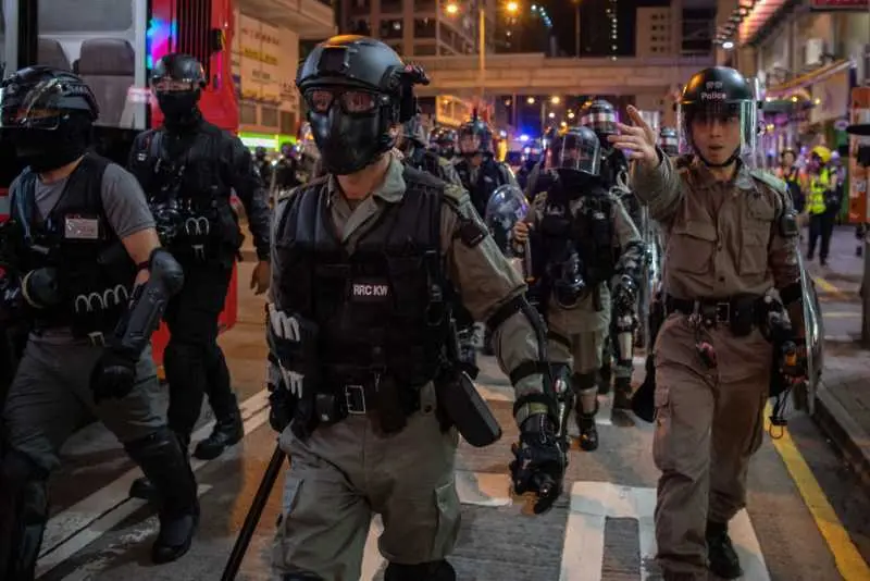 Файненшъл таймс: Пекин ще си отмъсти на Хонконг