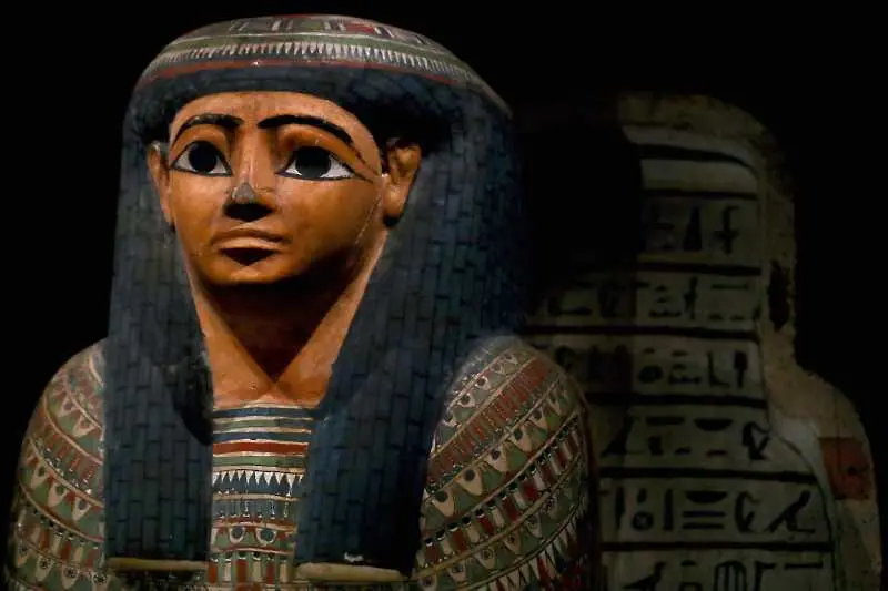 Археолози откриха непокътнати от времето над 20 саркофага от Древен Египет