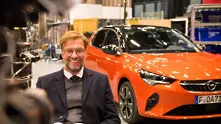 Юрген Клоп зад волана на новата Corsa (видео)