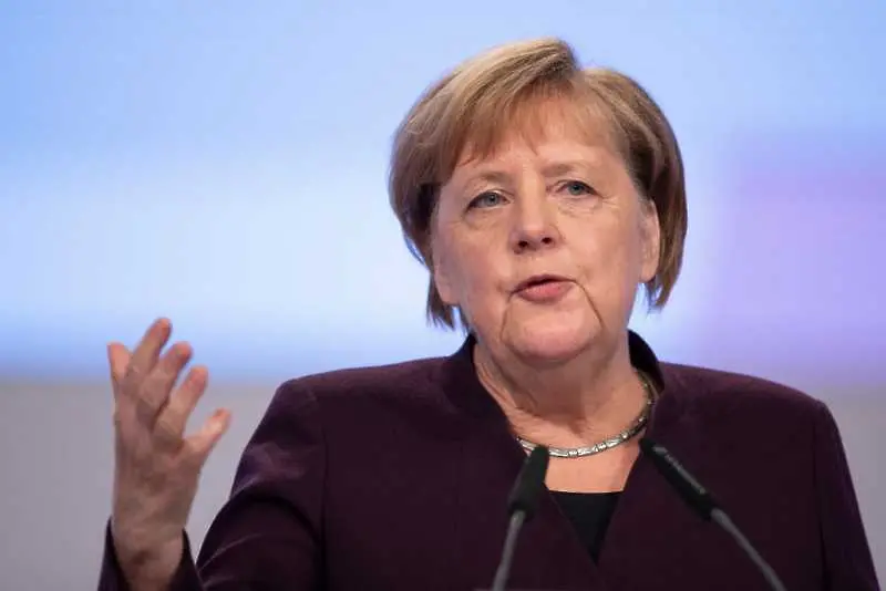 Меркел на конгрес на ХДС: Има още работа за вършене